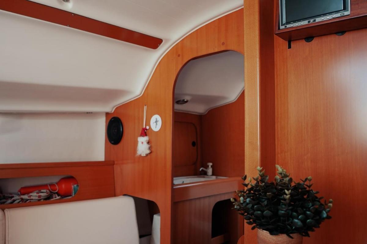 Surfbird Cozy Sailboat Escape Hotel Lisboa Екстериор снимка